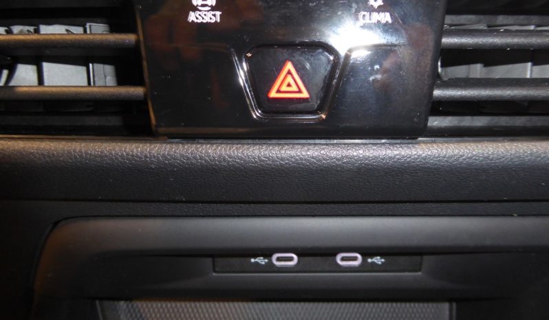 
								VOLKSWAGEN Golf 2.0 TDI 85kW 115CV lleno									