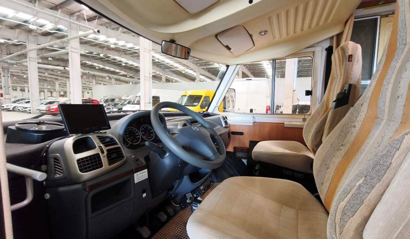 
								HYMER CLASE B, INTEGRAL, 145 CVS, 4 P. CAMA TRANSVERSAL + GARAJE XXL lleno									