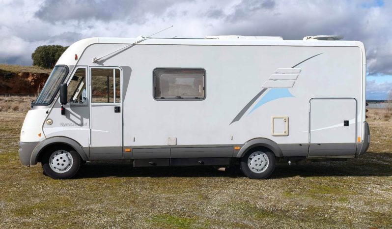 
								HYMER CLASE B, INTEGRAL, 145 CVS, 4 P. CAMA TRANSVERSAL + GARAJE XXL lleno									