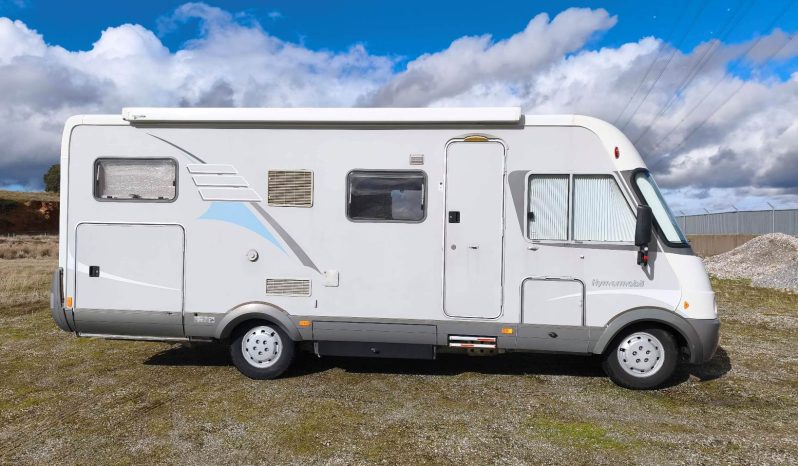 
								HYMER CLASE B, INTEGRAL, 145 CVS, 4 P. CAMA TRANSVERSAL + GARAJE XXL lleno									