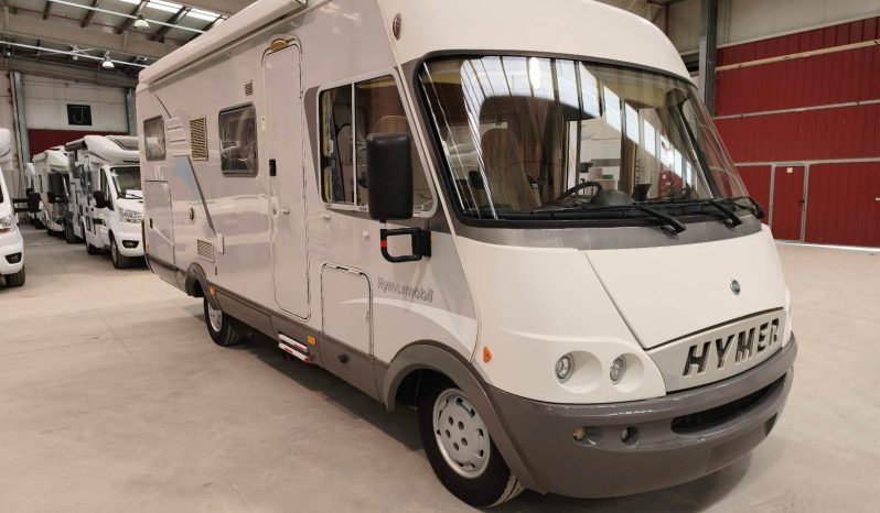
								HYMER CLASE B, INTEGRAL, 145 CVS, 4 P. CAMA TRANSVERSAL + GARAJE XXL lleno									