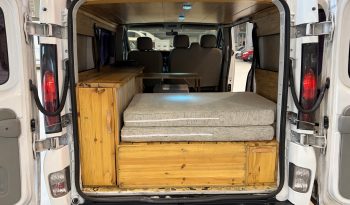 
									RENAULT TRAFIC 1.9 DCI 100 CVS CAMPERIZADA lleno								