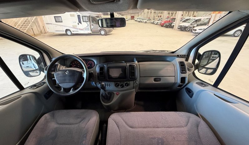 
								RENAULT TRAFIC 1.9 DCI 100 CVS CAMPERIZADA lleno									