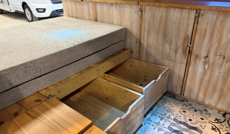 
								RENAULT TRAFIC 1.9 DCI 100 CVS CAMPERIZADA lleno									