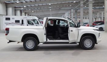 
									Mitsubishi L-200 CC 220 DID MPro lleno								