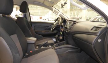 
									Mitsubishi L-200 CC 220 DID MPro lleno								