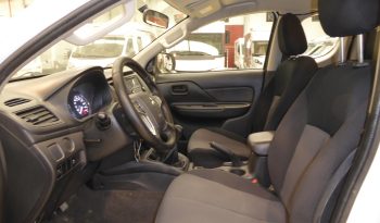 
									Mitsubishi L-200 CC 220 DID MPro lleno								