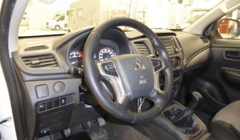 
									Mitsubishi L-200 CC 220 DID MPro lleno								