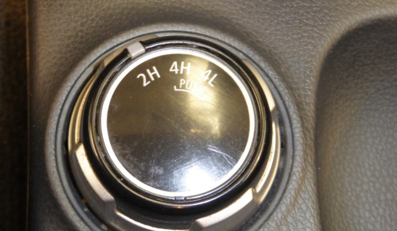 
								Mitsubishi L-200 CC 220 DID MPro lleno									