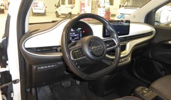 
									FIAT 500 Icon Hb 320km 118CV van 2 plazas lleno								