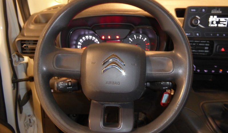 
								CITROEN BERLINGO Talla M BlueHDi 100 CV CONTROL lleno									