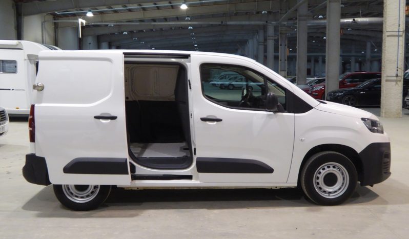 
								CITROEN BERLINGO Talla M BlueHDi 100 CV CONTROL lleno									