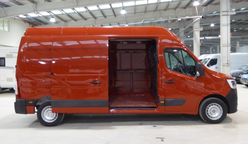 
								RENAULT Master Furgon L3H3 3500 Bl dCi 135CV lleno									