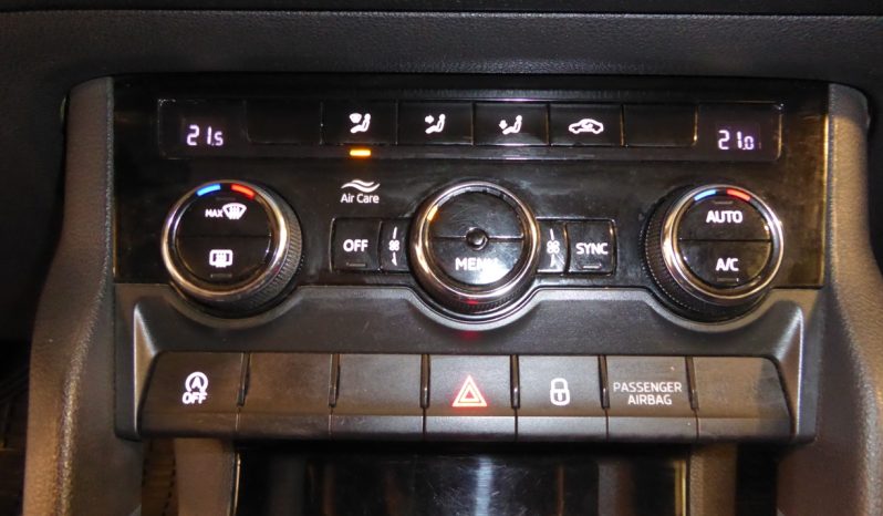 
								Skoda Karoq 2.0 TDI, 150CV DSG 4X4 Ambition lleno									