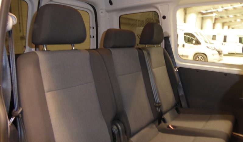 
								Volkswagen Caddy COMBI 1.4 TGI 110 CV lleno									