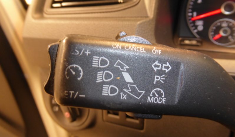 
								Volkswagen Caddy COMBI 1.4 TGI 110 CV lleno									