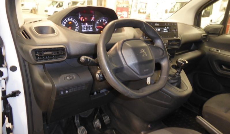 
								PEUGEOT Rifter Active Standard BlueHDi 100 CV lleno									