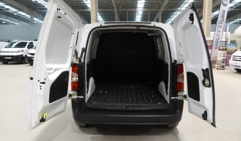 
								CITROEN BERLINGO Talla M BlueHDi 100 CV CONTROL lleno									