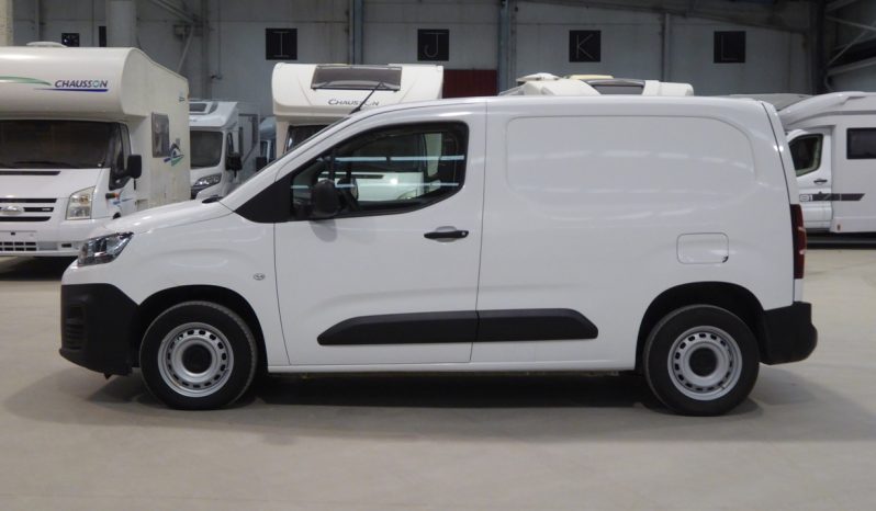 
								CITROEN BERLINGO Talla M BlueHDi 100 CV CONTROL lleno									