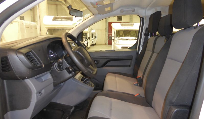 
								Citroen Jumpy Combi BlueHDi 120 SS Standard 6 plazas lleno									