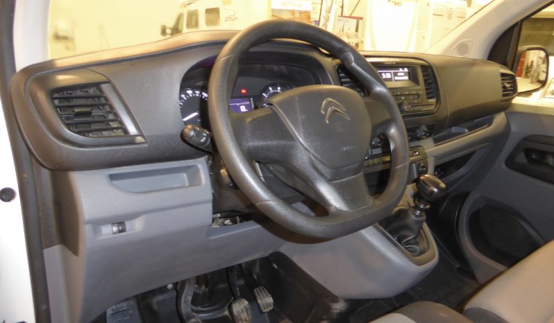 
								Citroen Jumpy Combi BlueHDi 120 SS Standard 6 plazas lleno									