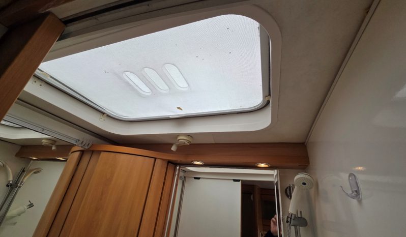 
								HYMER B 504 SL INTEGRAL COMPACTA 6 MTS. GAMA ALTA POCOS KMS lleno									