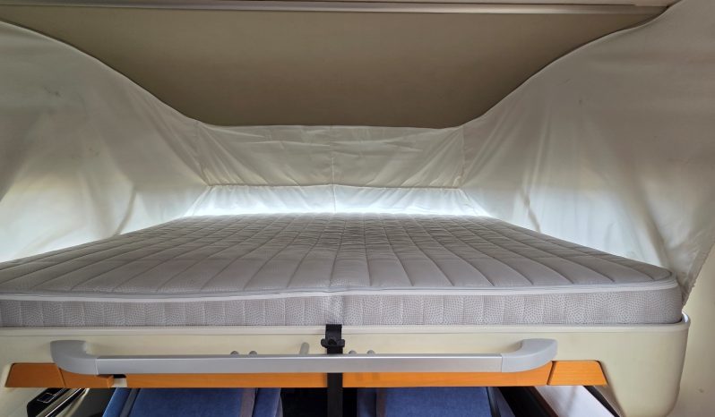
								HYMER B 504 SL INTEGRAL COMPACTA 6 MTS. GAMA ALTA POCOS KMS lleno									