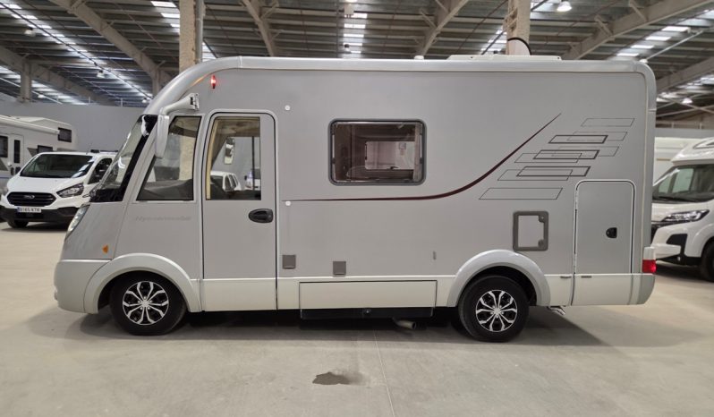 
								HYMER B 504 SL INTEGRAL COMPACTA 6 MTS. GAMA ALTA POCOS KMS lleno									