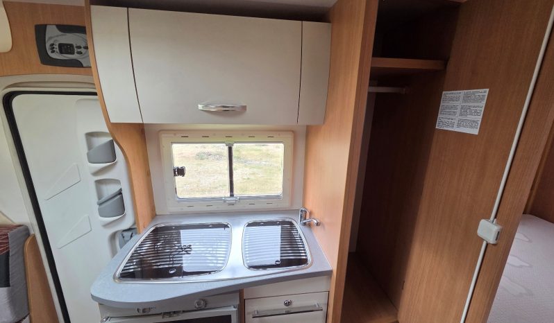 
								CHAUSSON FLASH PERFILADA COMPACTA CAMA TRANSVERSAL ELEVABLE + GARAJE lleno									