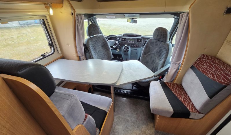
								CHAUSSON FLASH PERFILADA COMPACTA CAMA TRANSVERSAL ELEVABLE + GARAJE lleno									