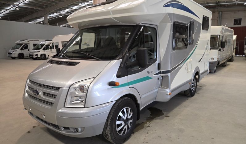 
								CHAUSSON FLASH PERFILADA COMPACTA CAMA TRANSVERSAL ELEVABLE + GARAJE lleno									