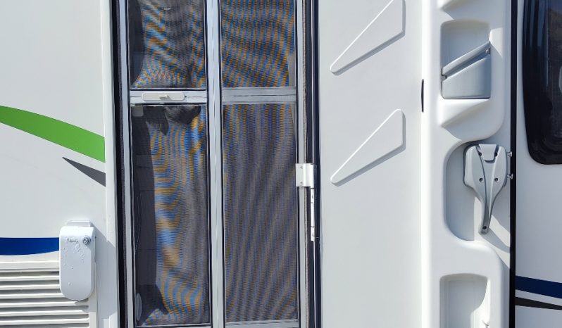 
								CHAUSSON BEST OF 10 PERFILADA 4.p COMPACTA 4P GAMA ALTA + bola remolque lleno									