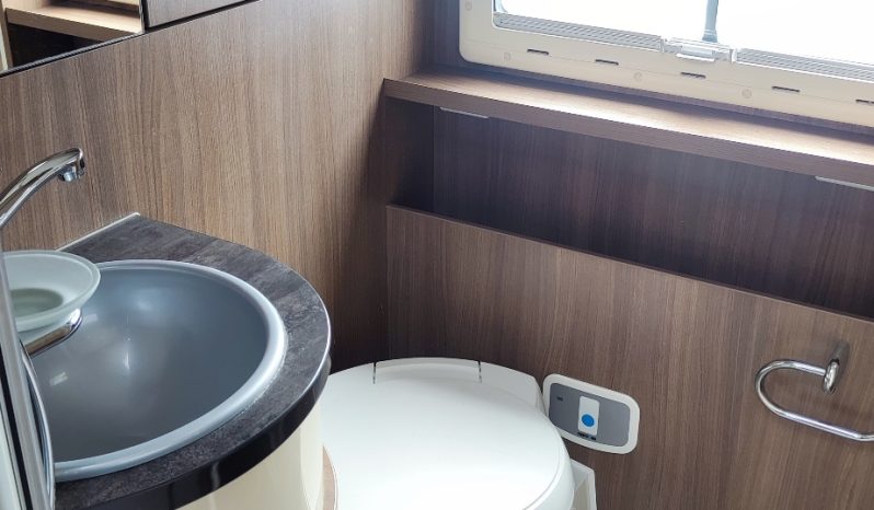 
								CHAUSSON BEST OF 10 PERFILADA 4.p COMPACTA 4P GAMA ALTA + bola remolque lleno									