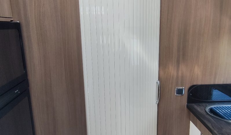 
								CHAUSSON BEST OF 10 PERFILADA 4.p COMPACTA 4P GAMA ALTA + bola remolque lleno									