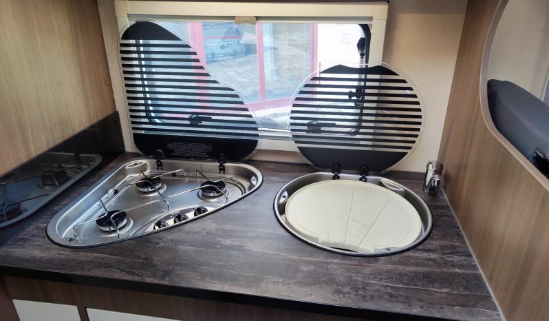 
								CHAUSSON BEST OF 10 PERFILADA 4.p COMPACTA 4P GAMA ALTA + bola remolque lleno									