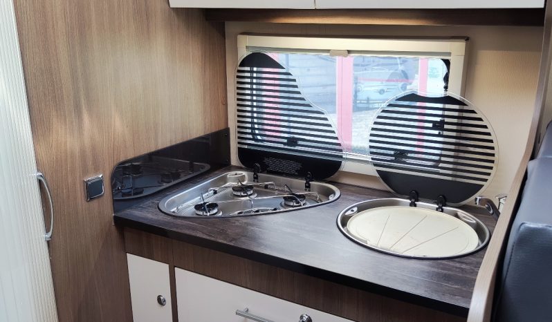 
								CHAUSSON BEST OF 10 PERFILADA 4.p COMPACTA 4P GAMA ALTA + bola remolque lleno									