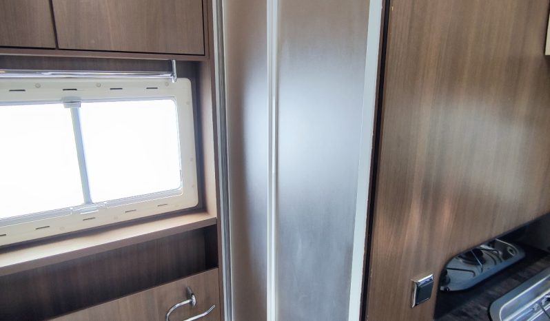 
								CHAUSSON BEST OF 10 PERFILADA 4.p COMPACTA 4P GAMA ALTA + bola remolque lleno									