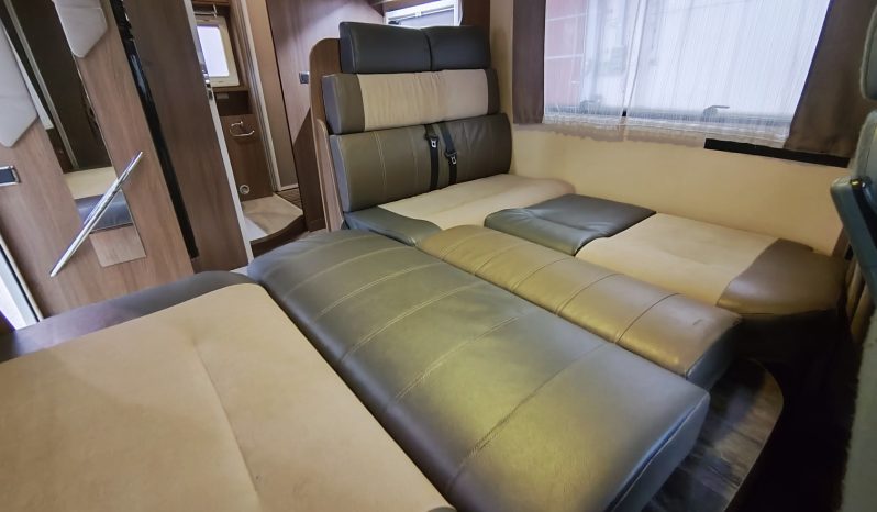 
								CHAUSSON BEST OF 10 PERFILADA 4.p COMPACTA 4P GAMA ALTA + bola remolque lleno									