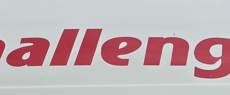 
								CHALLENGER GENESIS 32 – CAMA FRANCESA, 125 CVS + AA + PORTA MOTOS lleno									