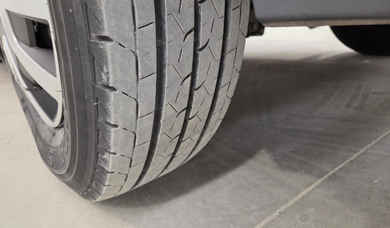 
								CHALLENGER GENESIS 32 – CAMA FRANCESA, 125 CVS + AA + PORTA MOTOS lleno									