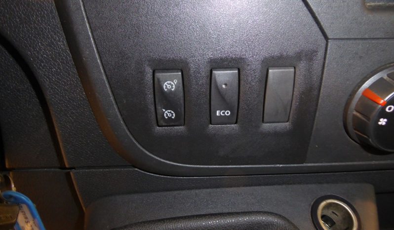 
								RENAULT MASTER 2.3DCI 130cv RWD PUERTA ELEVADORA lleno									