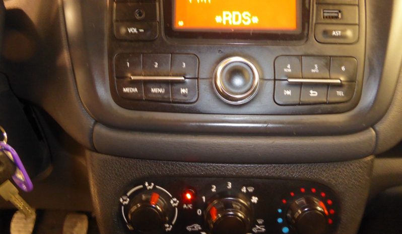 
								Dacia Dokker Ambiance 1.6 100CV gas GLP lleno									