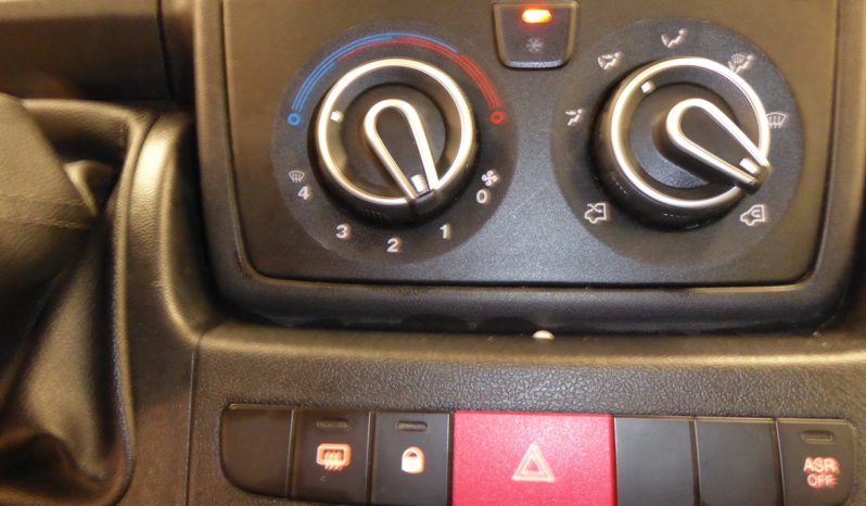 
								Citroen Jumper BlueHDi 130CV Furgon 35 L4H3 lleno									
