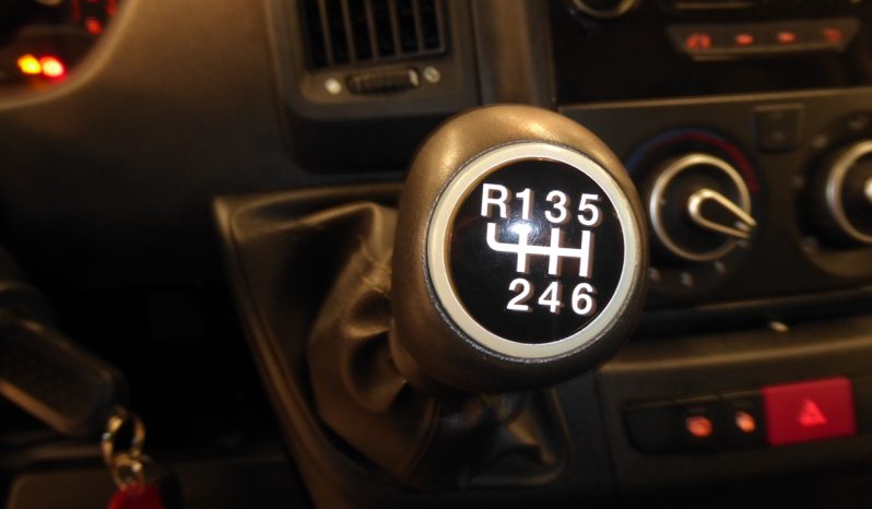 
								Citroen Jumper BlueHDi 130CV Furgon 35 L4H3 lleno									