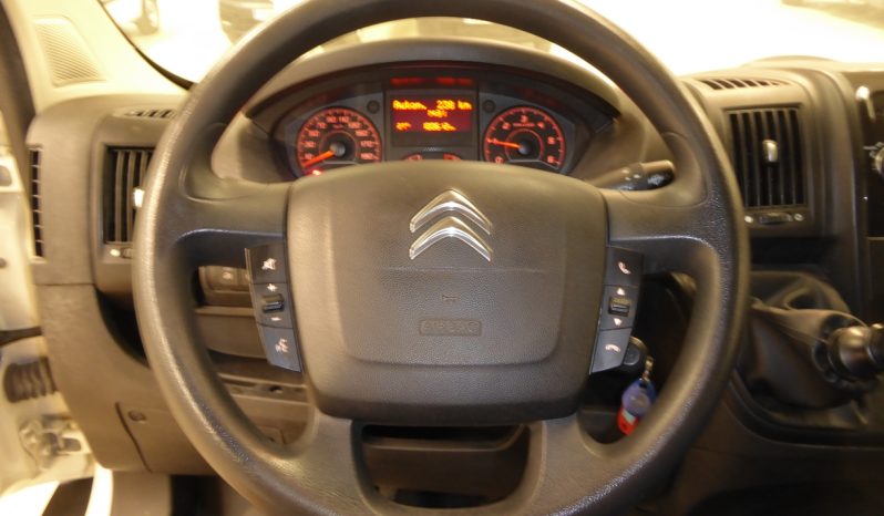 
								Citroen Jumper BlueHDi 140CV Furgon 35 L4H3 lleno									