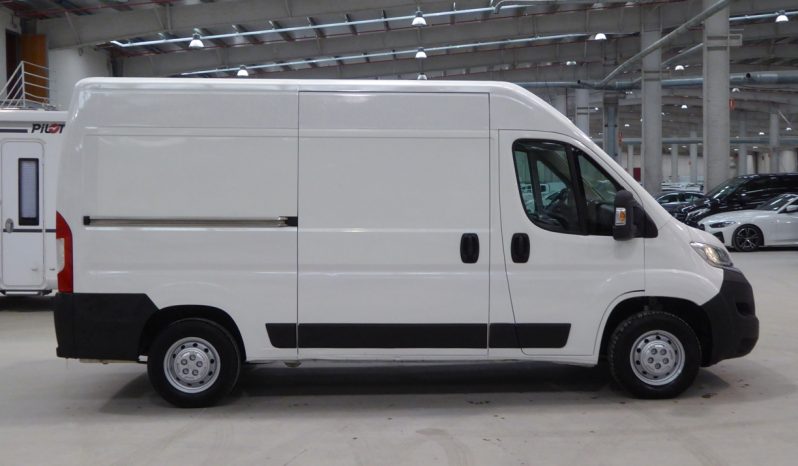 
								Citroen Jumper BlueHDi 130CV Furgon 33L2H2 lleno									