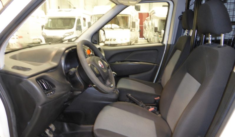 
								Fiat Doblo Cargo Base 1.3 Mjet 66kW 90CV E5 lleno									