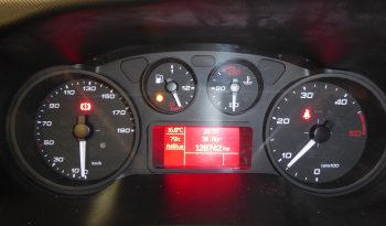 
									IVECO DAILY 2.3 TD 35C 16 3450 Puerta elevadora lleno								