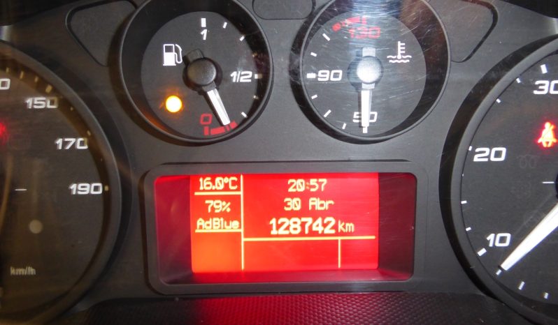 
								IVECO DAILY 2.3 TD 35C 16 3450 Puerta elevadora lleno									