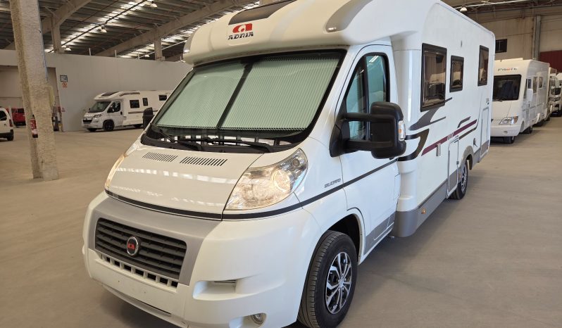 
								ADRIA CORAL A 690 SC FIAT DUCATO CAMA ISLA GAMA ALTA POCOS KMS lleno									